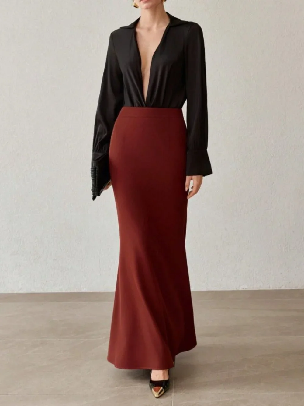 Burgundy Maxi Skirt with High Waist Fit-and-Flare Silhouette